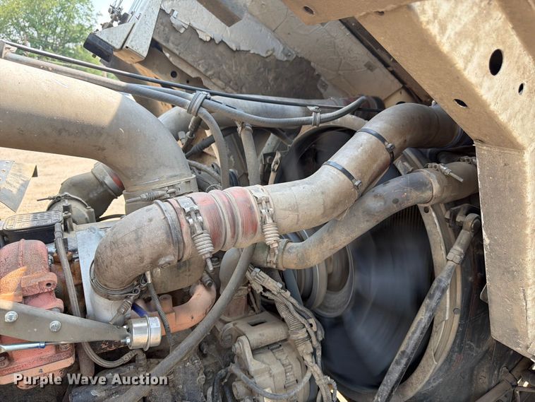 image for item FM7571 2006 Autocar WXR refuse truck