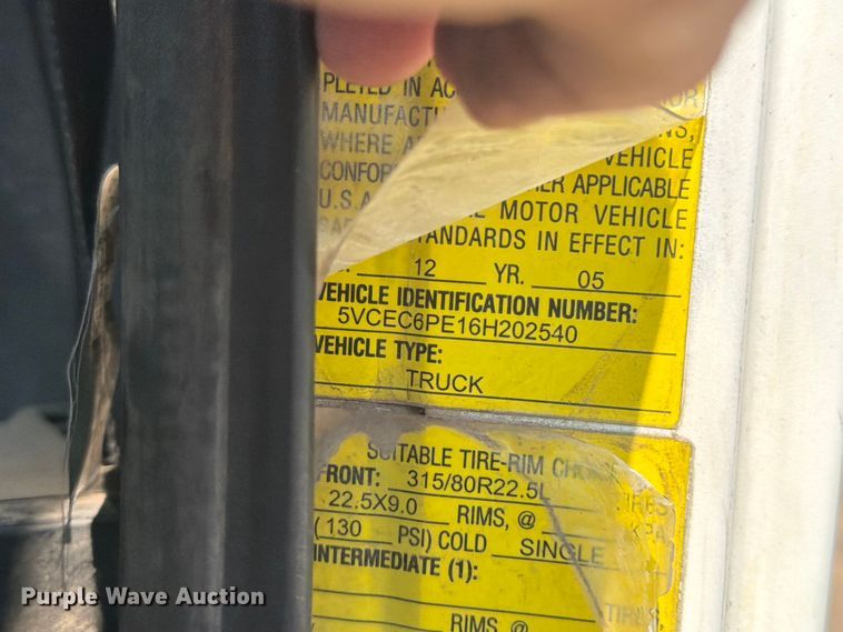 image for item FM7571 2006 Autocar WXR refuse truck