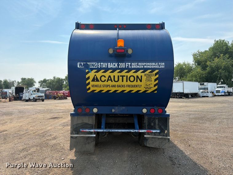 image for item FM7572 2006 Autocar WXR refuse truck