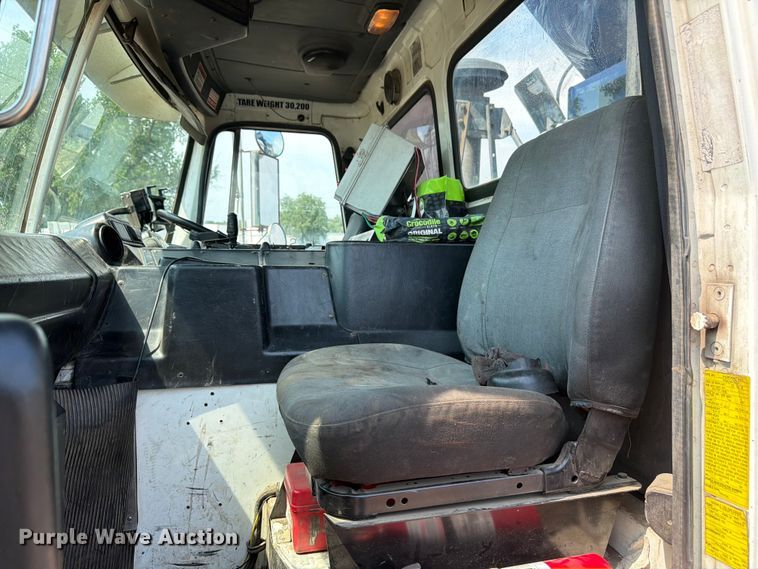 image for item FM7572 2006 Autocar WXR refuse truck