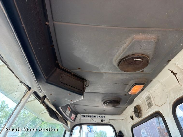 image for item FM7572 2006 Autocar WXR refuse truck