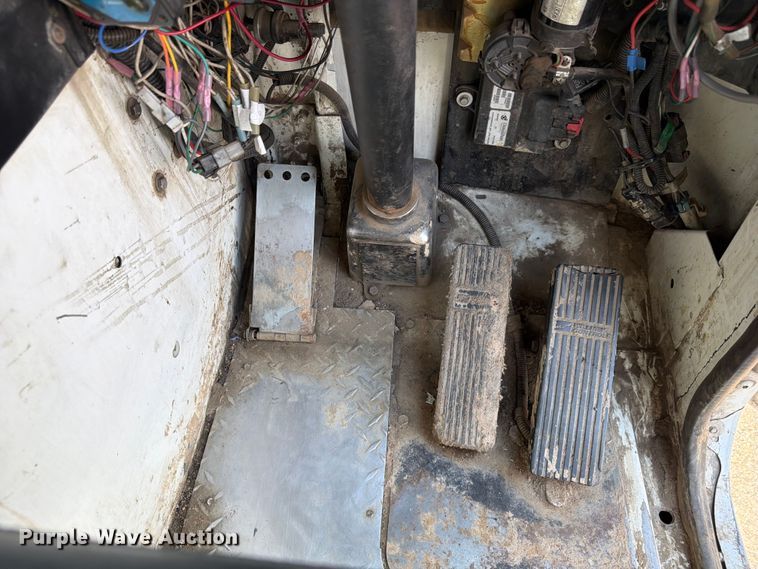 image for item FM7572 2006 Autocar WXR refuse truck