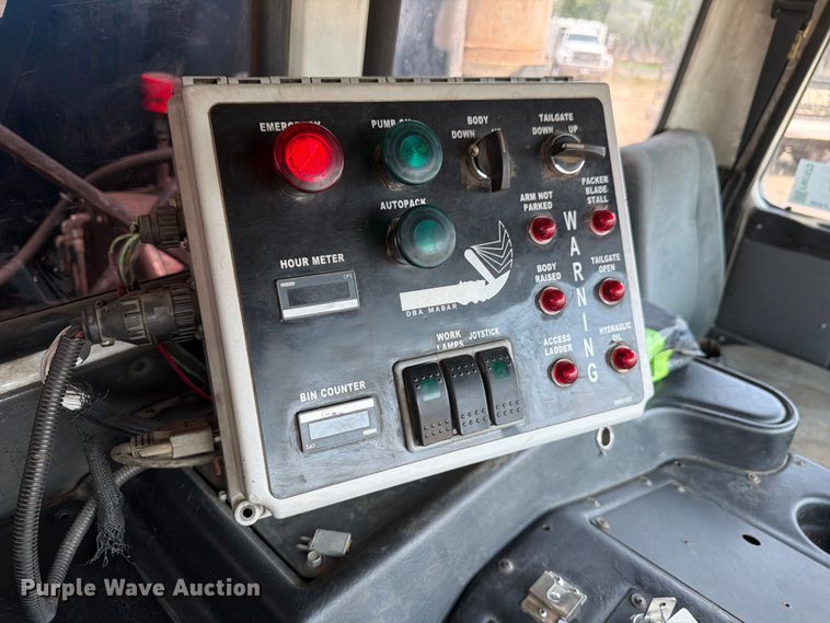 image for item FM7572 2006 Autocar WXR refuse truck