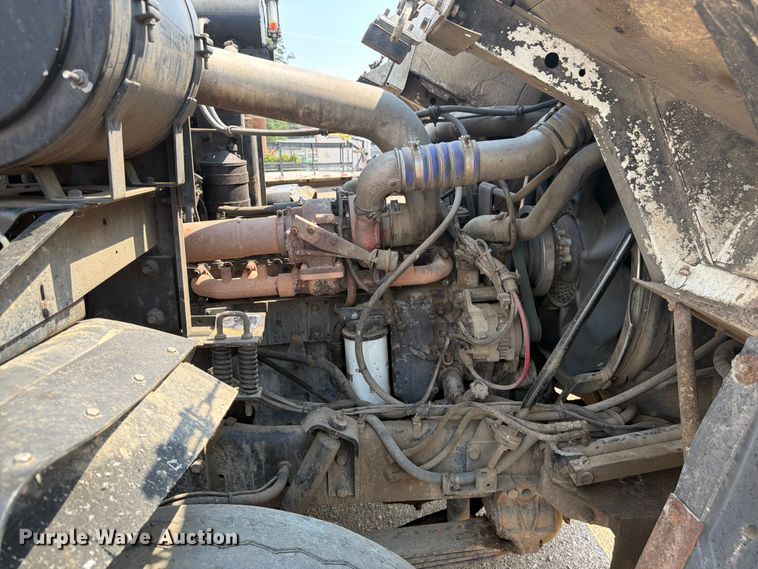 image for item FM7572 2006 Autocar WXR refuse truck