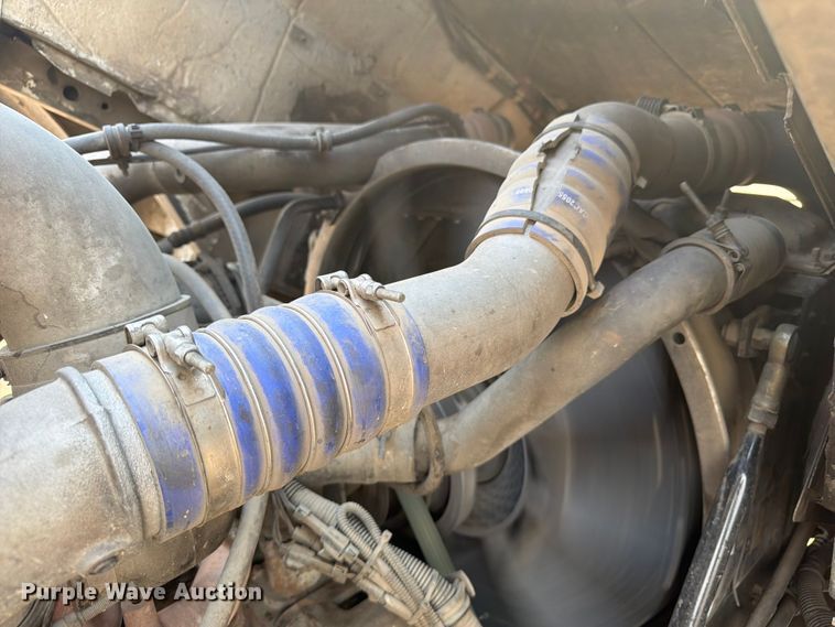 image for item FM7572 2006 Autocar WXR refuse truck