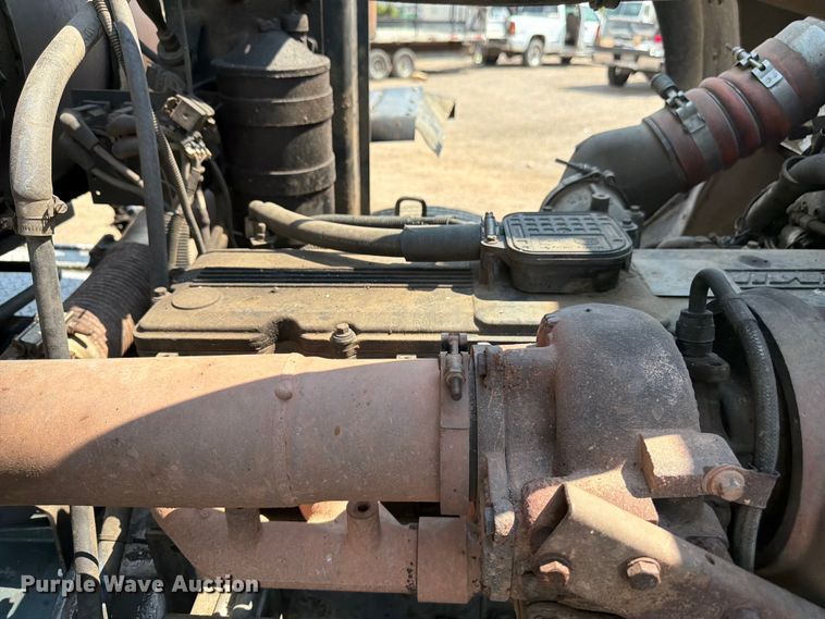 image for item FM7572 2006 Autocar WXR refuse truck