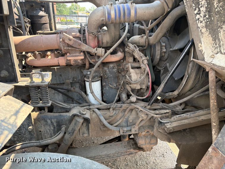 image for item FM7572 2006 Autocar WXR refuse truck