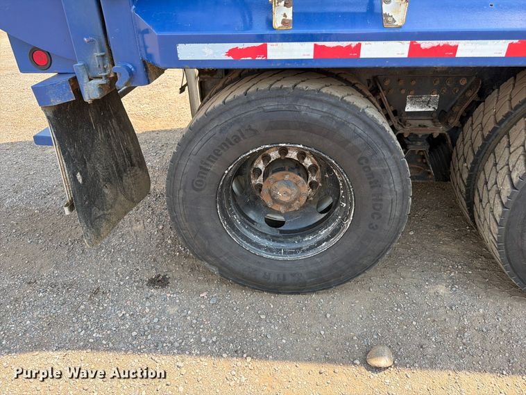 image for item FM7572 2006 Autocar WXR refuse truck