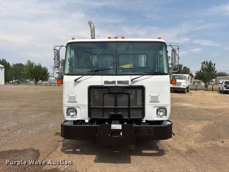 image for item FM7574 2009 Autocar WXLL refuse truck