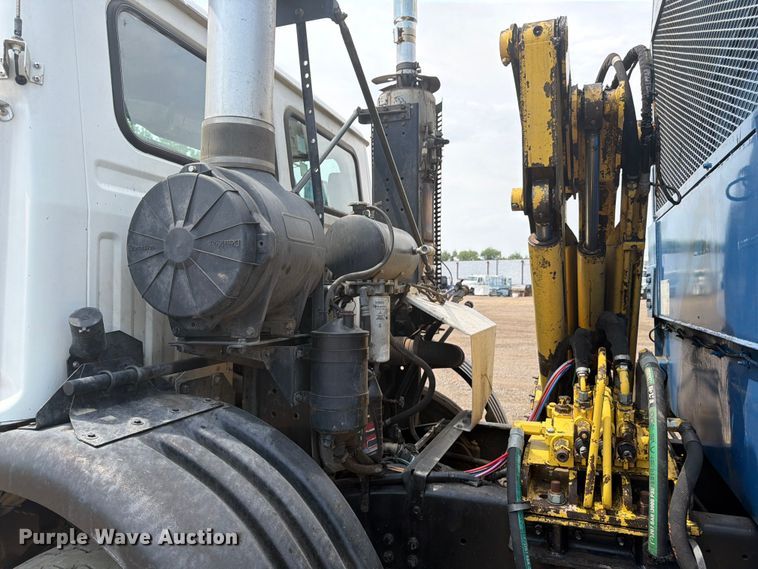 image for item FM7574 2009 Autocar WXLL refuse truck