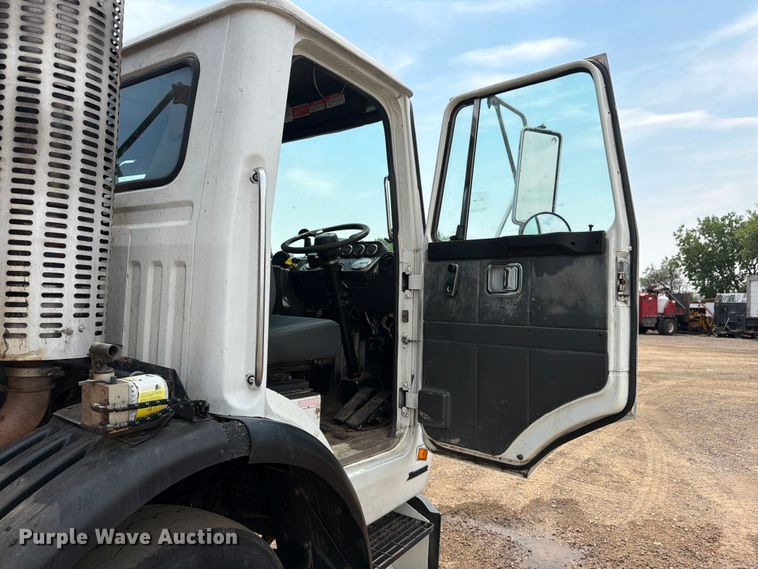 image for item FM7574 2009 Autocar WXLL refuse truck