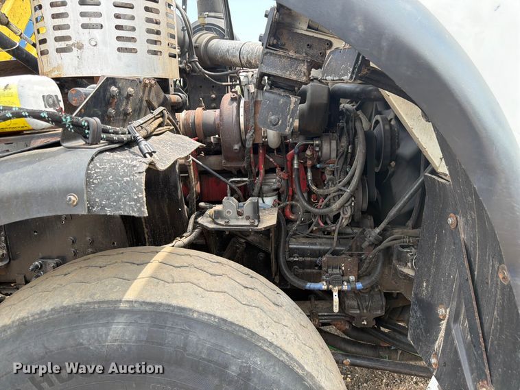 image for item FM7574 2009 Autocar WXLL refuse truck