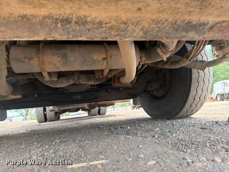 image for item FM7574 2009 Autocar WXLL refuse truck