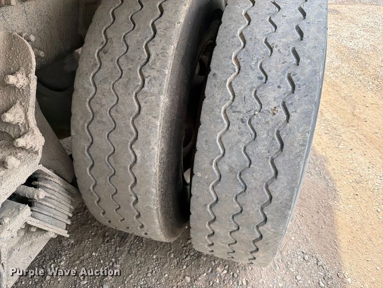 image for item FM7574 2009 Autocar WXLL refuse truck