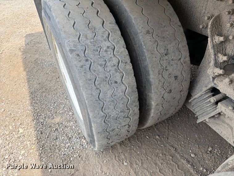 image for item FM7574 2009 Autocar WXLL refuse truck