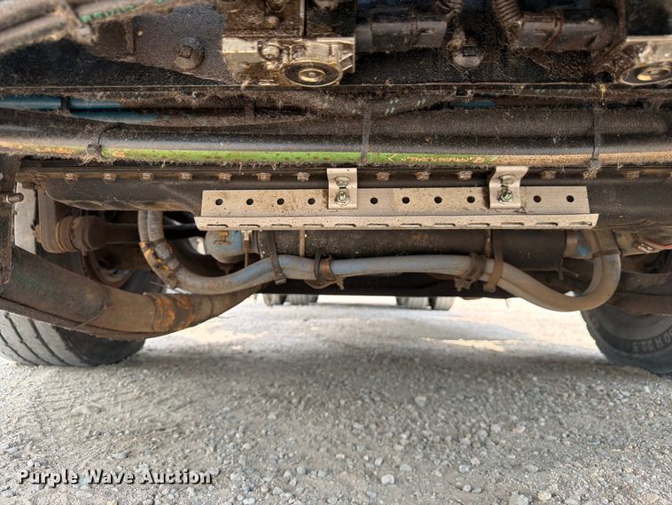 image for item FM7575 2009 Autocar Xpeditor refuse truck