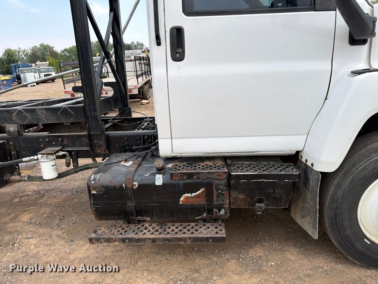 image for item FM7576 2005 GMC C7500 roll-off container truck