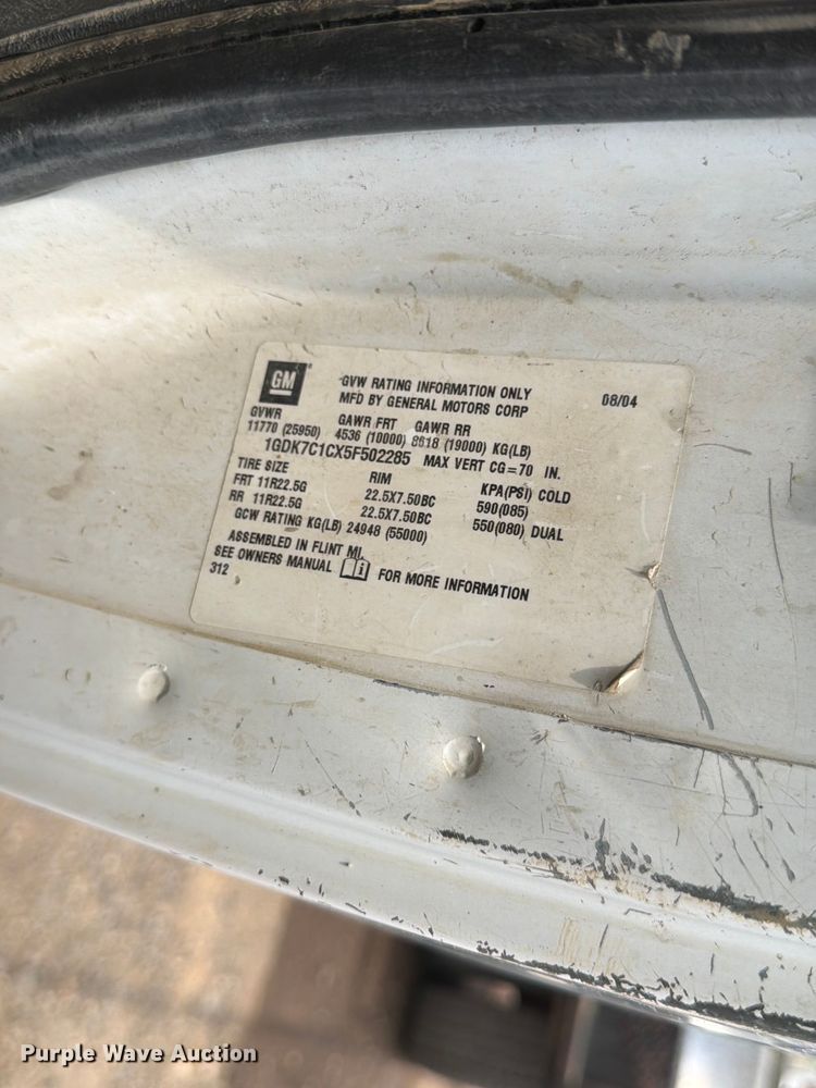 image for item FM7576 2005 GMC C7500 roll-off container truck