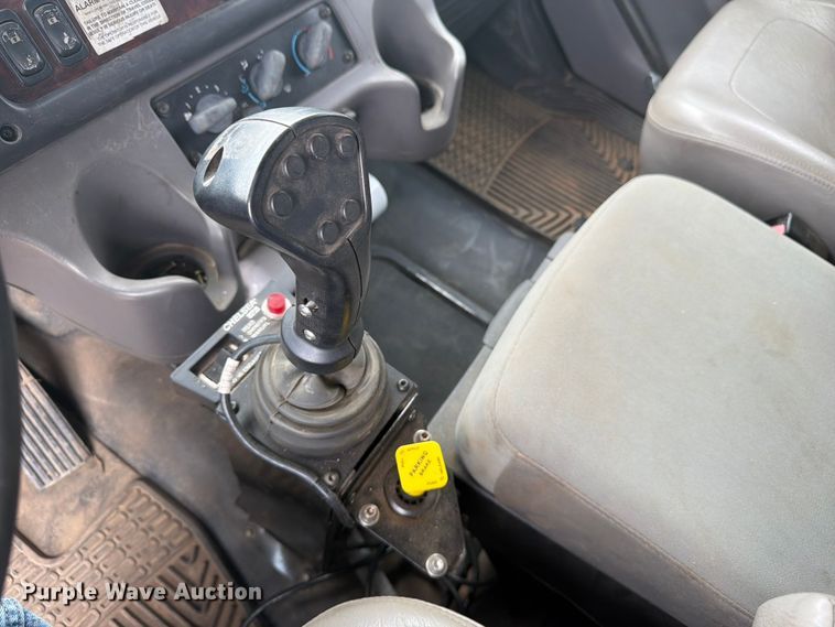 image for item FM7577 2011 Freightliner Business Class M2 Crew Cab hook lift truck
