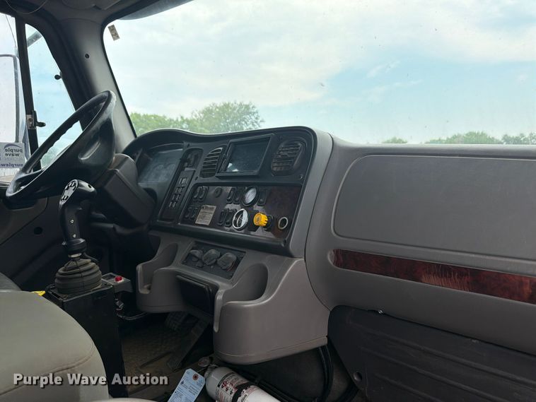 image for item FM7577 2011 Freightliner Business Class M2 Crew Cab hook lift truck