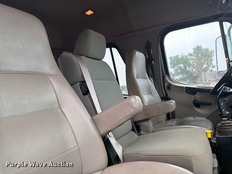 image for item FM7577 2011 Freightliner Business Class M2 Crew Cab hook lift truck