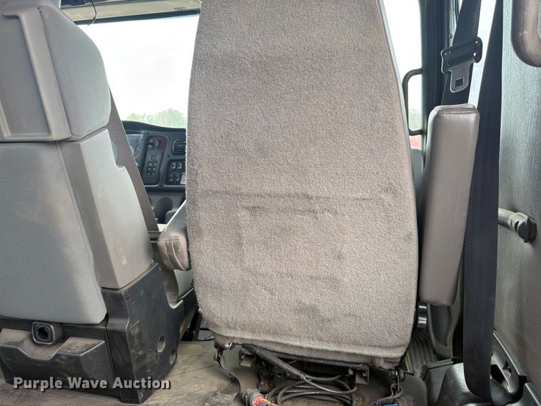 image for item FM7577 2011 Freightliner Business Class M2 Crew Cab hook lift truck