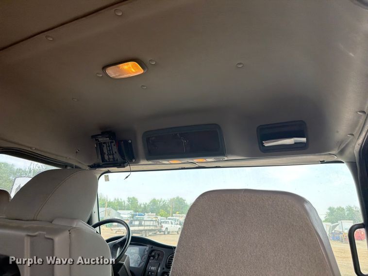 image for item FM7577 2011 Freightliner Business Class M2 Crew Cab hook lift truck