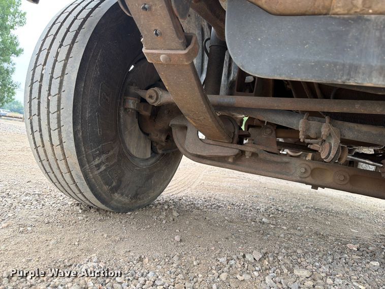 image for item FM7578 1996 Ford F450 Super Duty dump flatbed truck