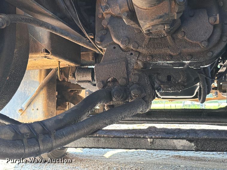 image for item FN2012 2000 Mack CH613 semi truck
