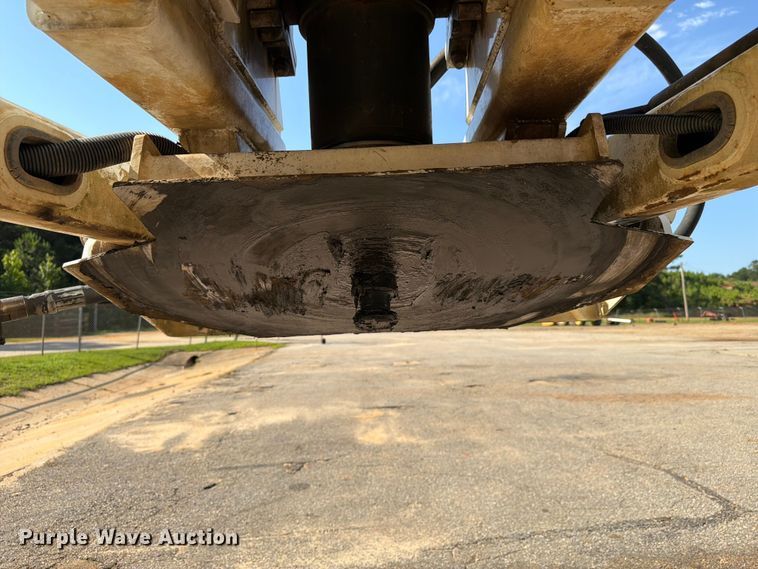 image for item FN2013 2021 Manac Trailers Usa end dump trailer