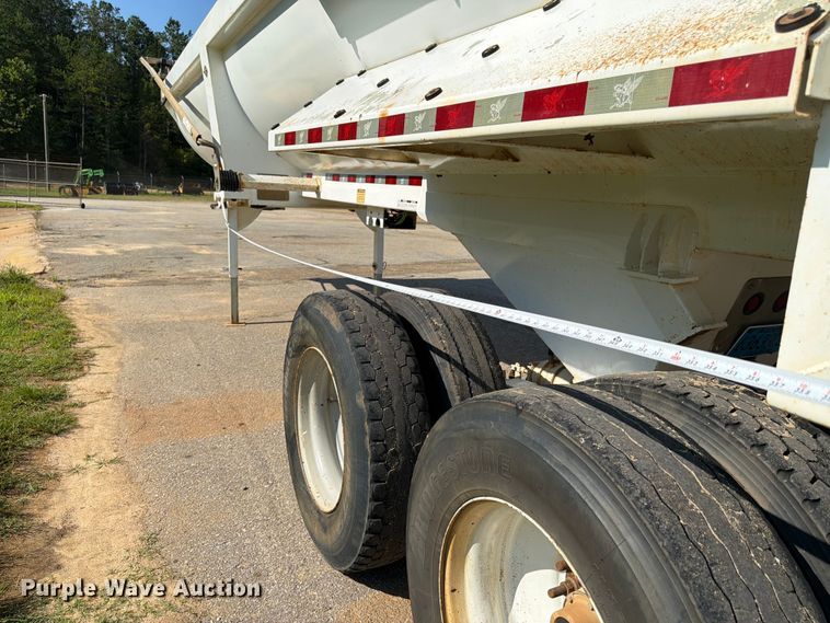 image for item FN2013 2021 Manac Trailers Usa end dump trailer
