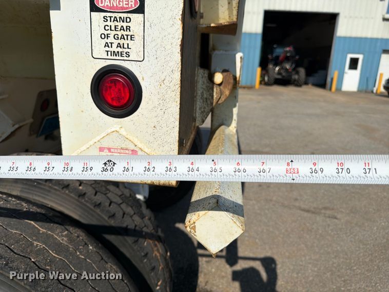 image for item FN2013 2021 Manac Trailers Usa end dump trailer