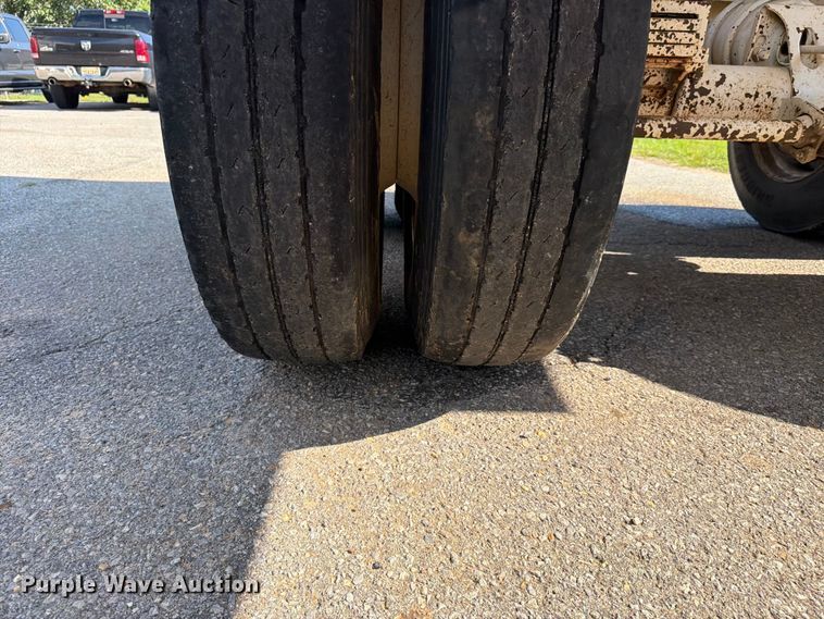 image for item FN2013 2021 Manac Trailers Usa end dump trailer