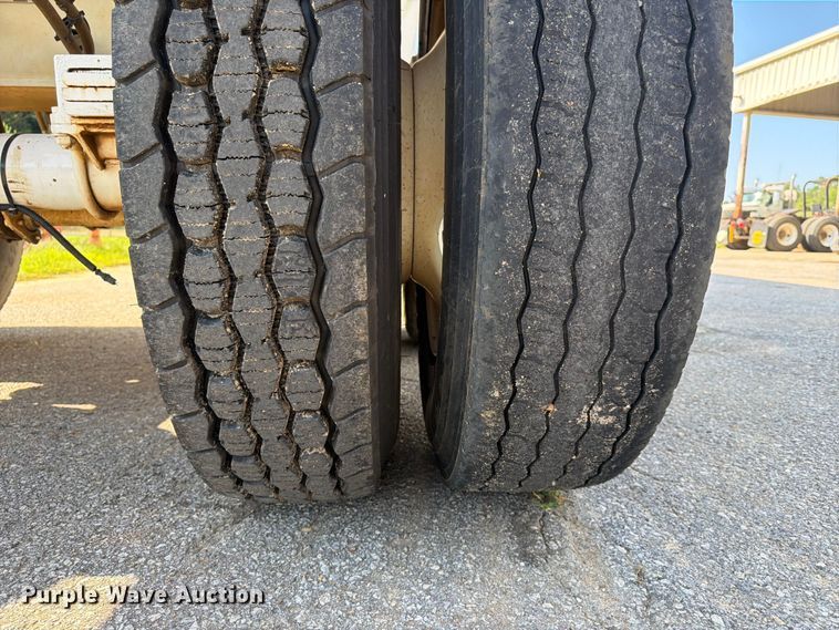 image for item FN2013 2021 Manac Trailers Usa end dump trailer