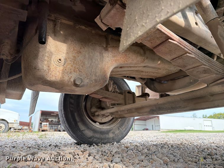 image for item FN2527 1988 Navistar F-2575 semi truck