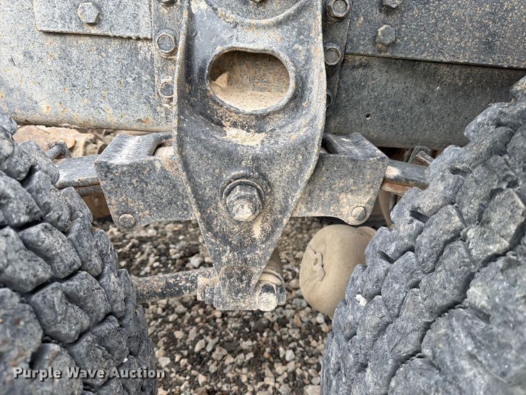 image for item FN2527 1988 Navistar F-2575 semi truck