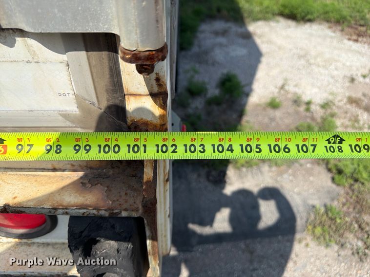 image for item FP4010 2004 Stoughton Trailers AVXW-535T-S-C-AR dry van trailer