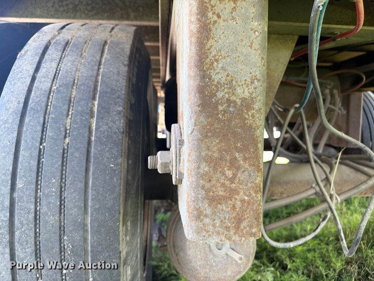 image for item FP4010 2004 Stoughton Trailers AVXW-535T-S-C-AR dry van trailer