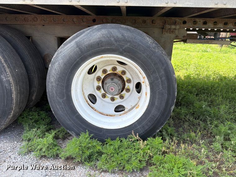image for item FP4010 2004 Stoughton Trailers AVXW-535T-S-C-AR dry van trailer