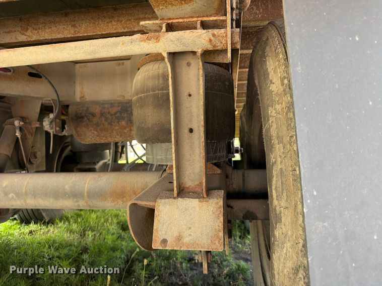 image for item FP4010 2004 Stoughton Trailers AVXW-535T-S-C-AR dry van trailer