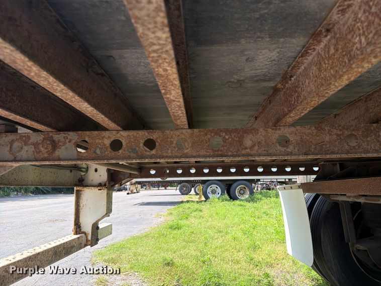image for item FP4010 2004 Stoughton Trailers AVXW-535T-S-C-AR dry van trailer