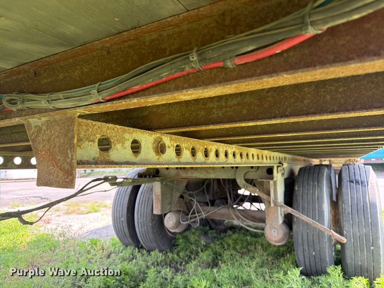 image for item FP4010 2004 Stoughton Trailers AVXW-535T-S-C-AR dry van trailer