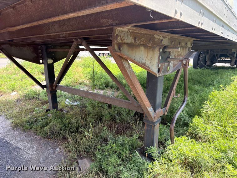 image for item FP4010 2004 Stoughton Trailers AVXW-535T-S-C-AR dry van trailer