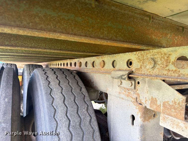 image for item FP4011 2006 Stoughton Trailers AVXW-535T-S-C-AR dry van trailer