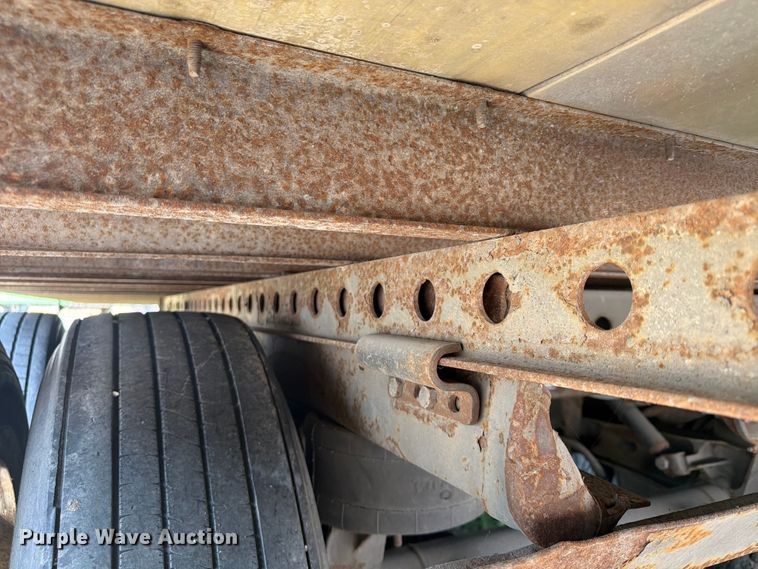 image for item FP4011 2006 Stoughton Trailers AVXW-535T-S-C-AR dry van trailer