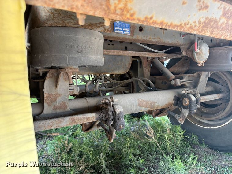 image for item FP4011 2006 Stoughton Trailers AVXW-535T-S-C-AR dry van trailer