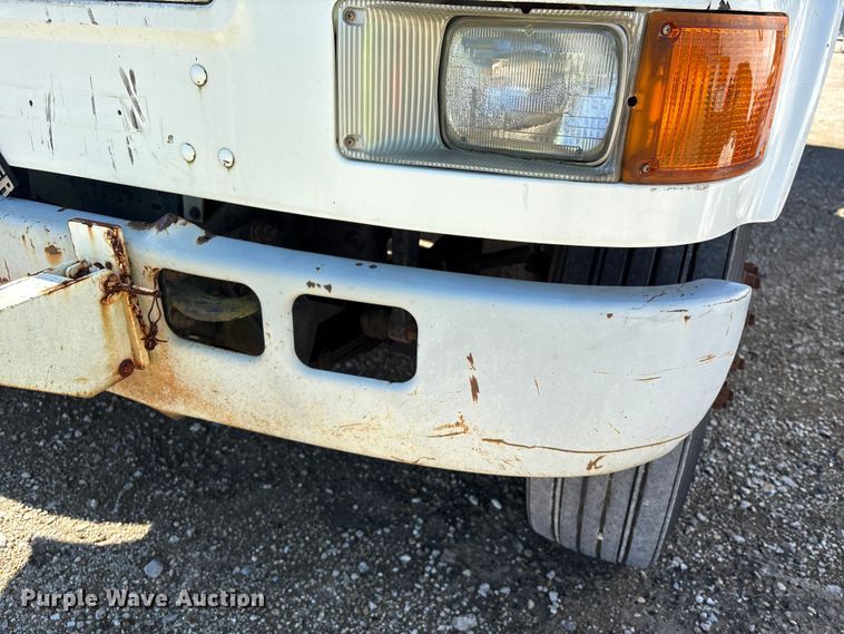 image for item YA1961 2001 International 4700 utilitiy / service truck with reel carrier