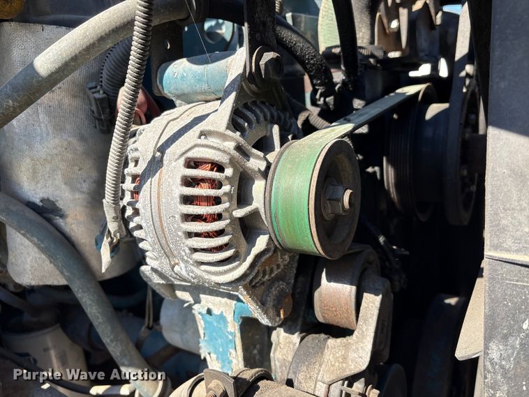 image for item YA1961 2001 International 4700 utilitiy / service truck with reel carrier