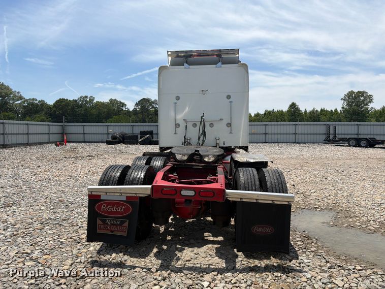 image for item YA2155 2021 Peterbilt 389 semi truck