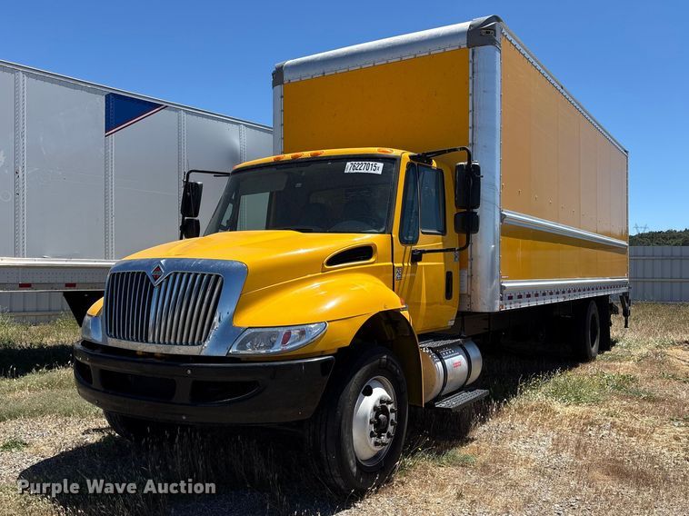 2019 International 4300 box truck
